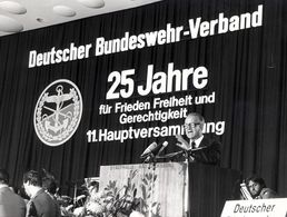 Er hat die Interessenvertretung groß gemacht: Oberst a.D. Heinz Volland war 18 Jahre lang Bundesvorsitzender. Foto: DBwV