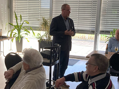 Hannes Dreier informierte die Mitglieder der KERH Diepholz aus erster Hand. Foto: LV Nord