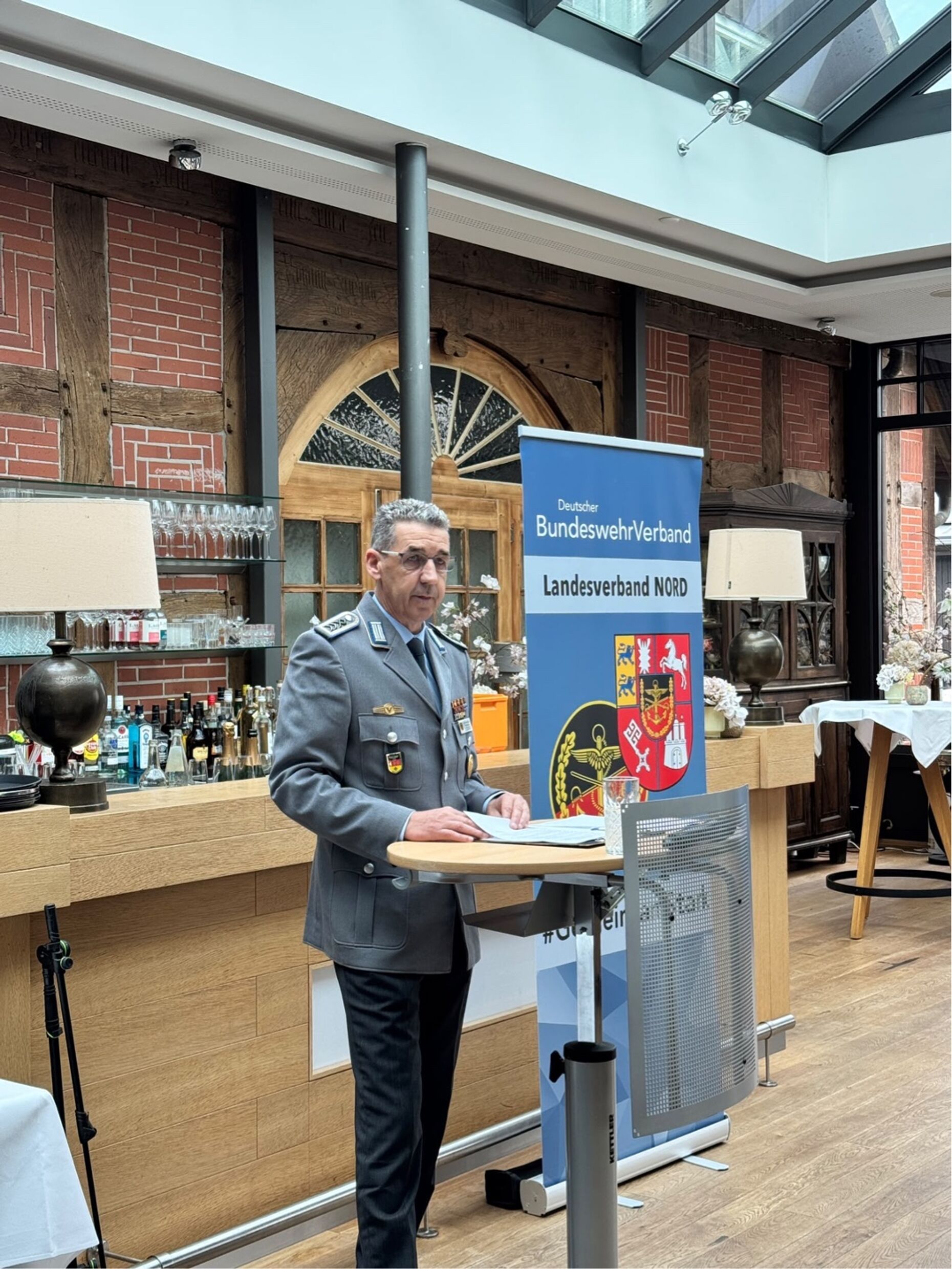 Oliver Sekuli würdigte in seiner Rede die Jubilare. Foto: LV Nord
