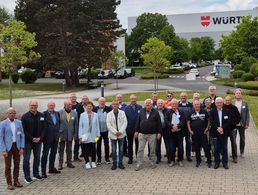 Mitglieder der Kameradschaft ERH Würzburg/Veitshöchheim unternahmen mit dem Besuch der Ausstellung zur Führungskultur bei der Firma Würth in Bad Mergentheim einen Ausflug in die eigene militärische Vergangenheit. Foto: Hptm a.D. Roland Stengl
