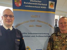 v.l.: Ingo Minkau und Jörg Struckmeier trugen bei der Veranstaltung vor. Foto: DBwV/LV Nord