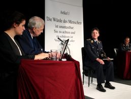"Terror" in aller Munde. Foto: Bremer Kriminaltheater