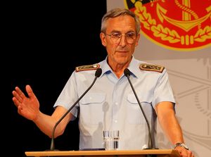 Stellt sich wieder zur Wahl: Landesvorsitzender Stabsfeldwebel a.D. Gerhard Stärk. Foto: DBwV/Henning