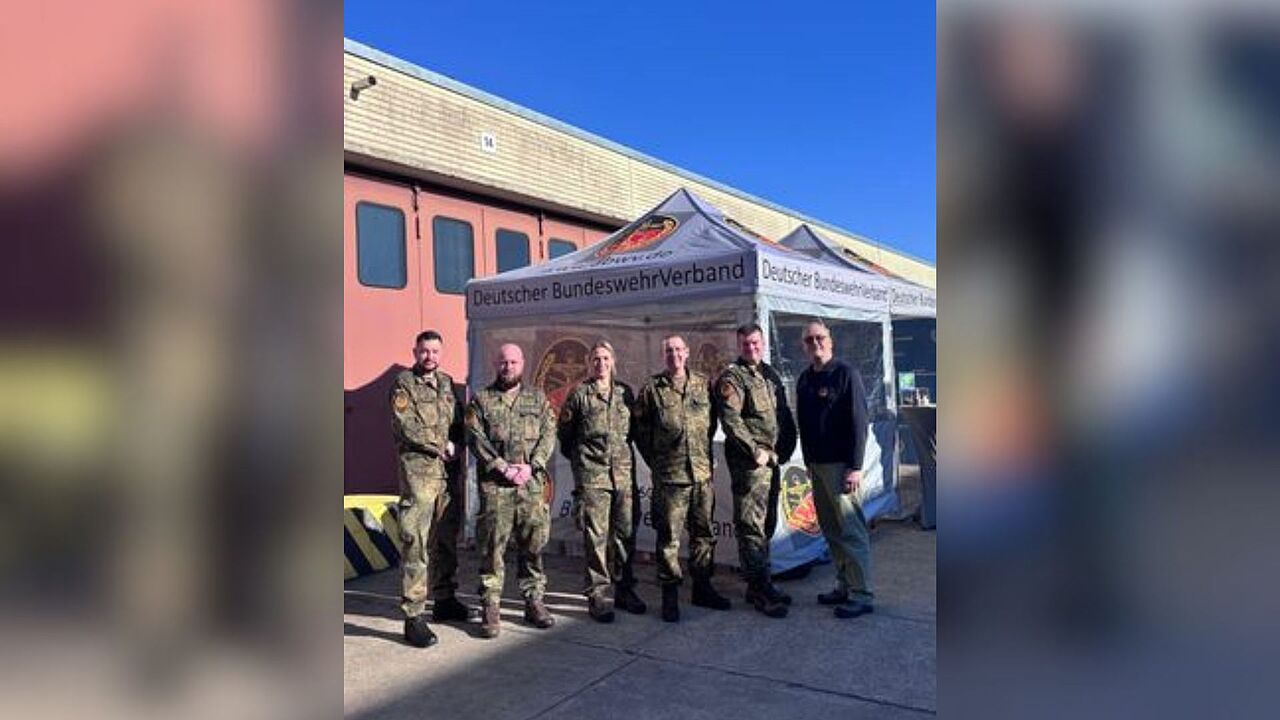 Die Truppenkameradschaft informierte über den DBwV. Foto: DBwV