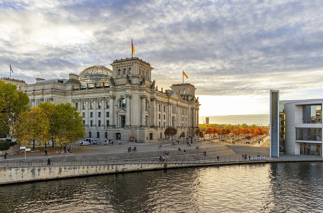 Beförderungsstopp für Hauptfeldwebel und Hauptbootsleute: Politiker warnen vor fatalen Folgen. Foto: Deutscher Bundestag/Jörg F. Miller