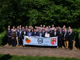 Die Geehrten mit ihren Kameradschaftsvorsitzenden und Angehörigen des Landesvorstandes. Foto: DBwV