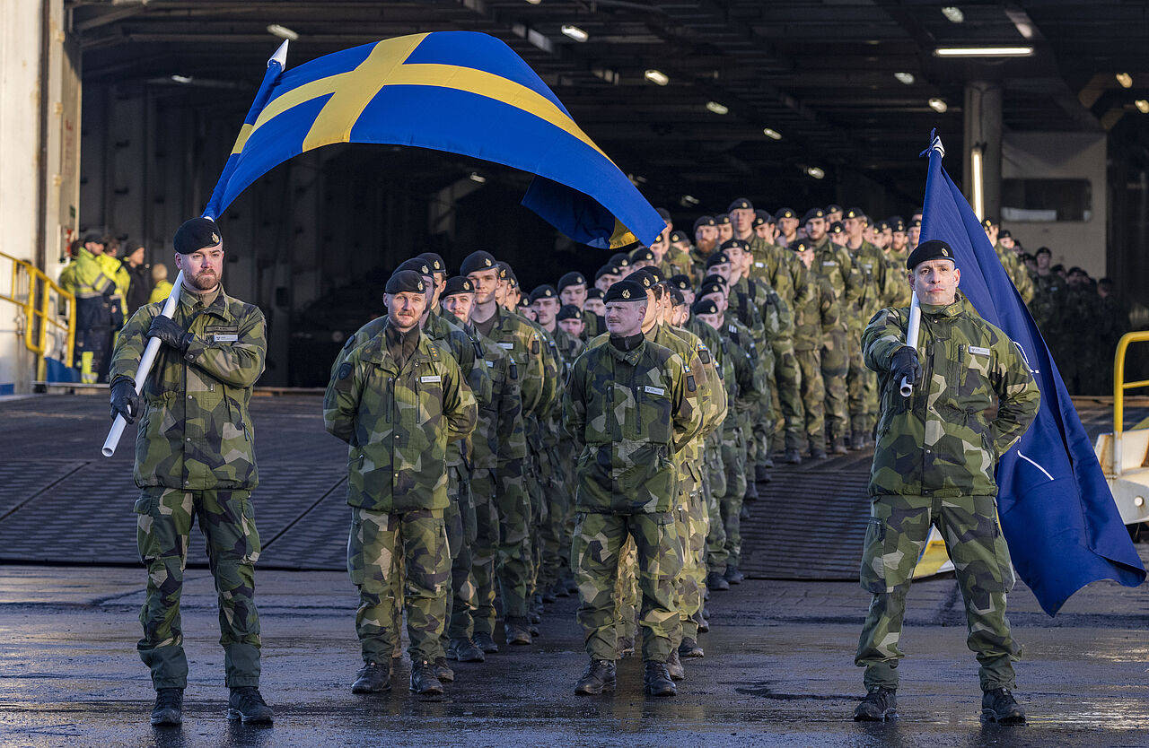 Soldaten des schwedischen Süd-Skåne-Regiments P7 bei ihrer Ankunft in Riga. Sie gehören zur multinationalen Brigade der NATO. Foto: picture alliance/TT NEWS AGENCY/Johan Nilsson/TT