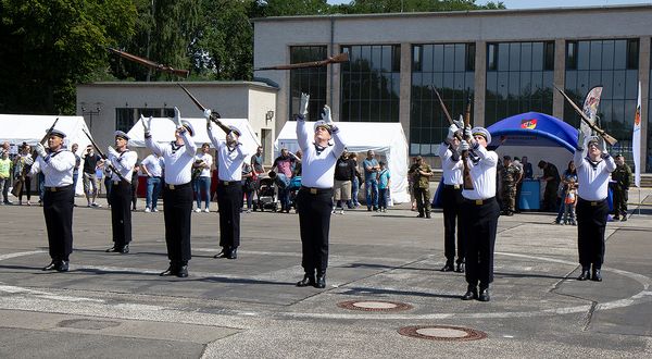 Geschick ist beim Drillteam des Wachbataillons BMVg gefragt. Foto: DBwV/Vieth