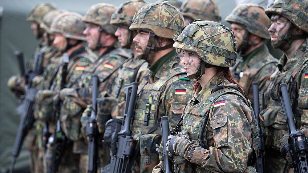 20 Jahre Frauen in der Bundeswehr ein Verbandserfolg Deutscher 