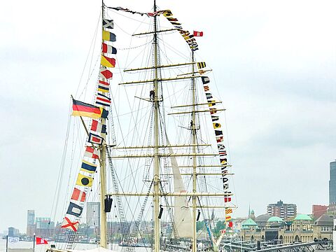 Die Rickmer Rickmers bot erneut den richtigen Rahmen für intensive Gespräche. Foto: DBwV