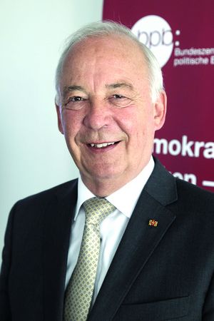 Generalleutnant a.D. Rainer L. Glatz war in seiner letzten Verwendung von 2009 bis 2013 Befehlshaber des Einsatzführungskommandos der Bundeswehr, 2015-2020 Senior Distinguished Fellow der Stiftung Wissenschaft und Politik. Foto: picture alliance