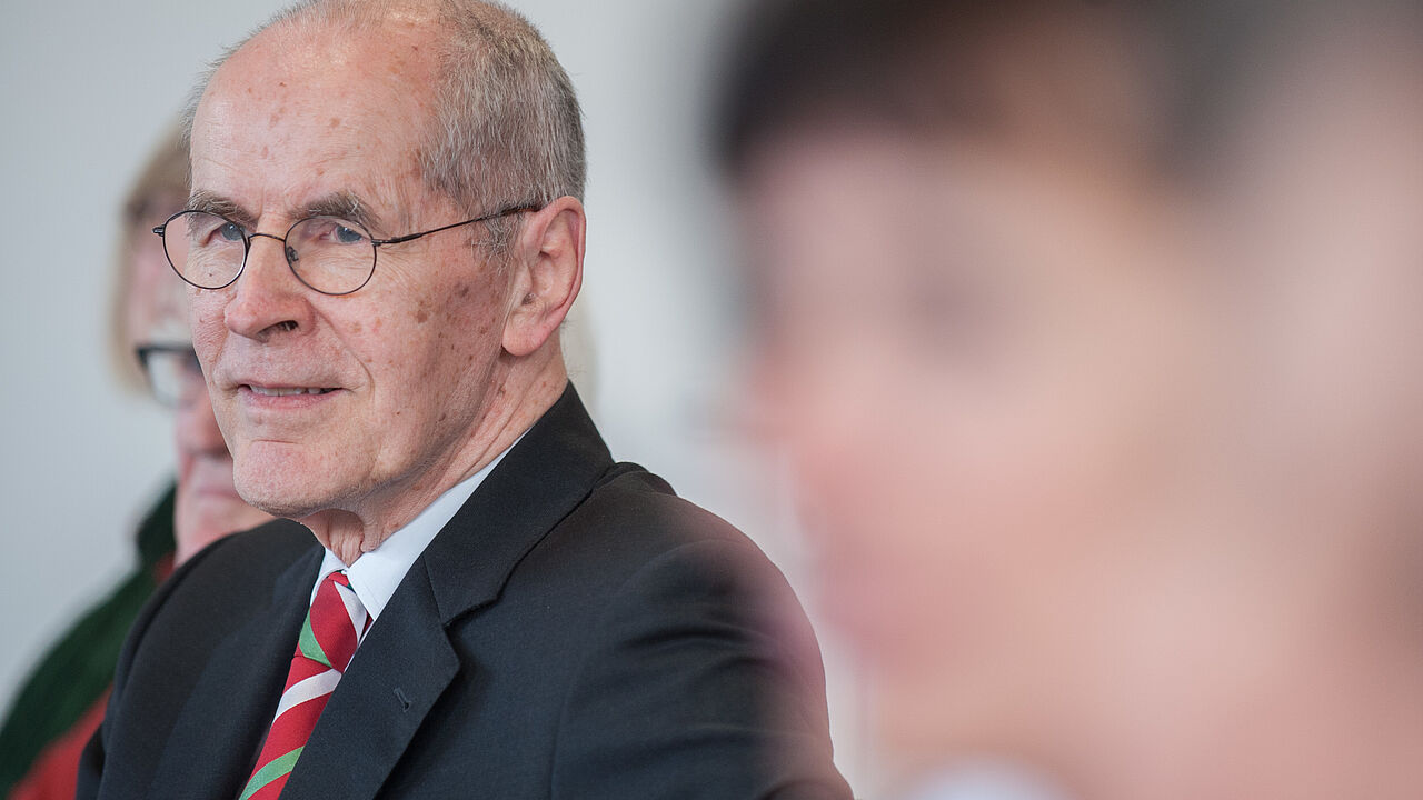 Kriminologe Christian Pfeiffer wird ein Team aus Wissenschaftlern anführen Foto: dpa