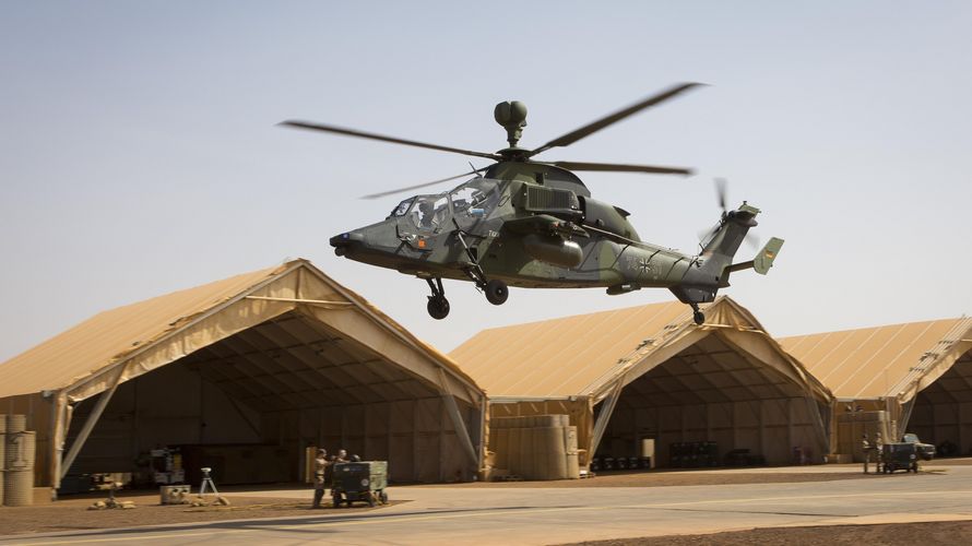 Ein Hubschrauber vom Typ "Tiger" (hier ein Archivbild) ist am Mittwoch in Mali abgestürzt, zwei Soldaten der Bundeswehr kamen dabei ums Leben Foto: Bundeswehr