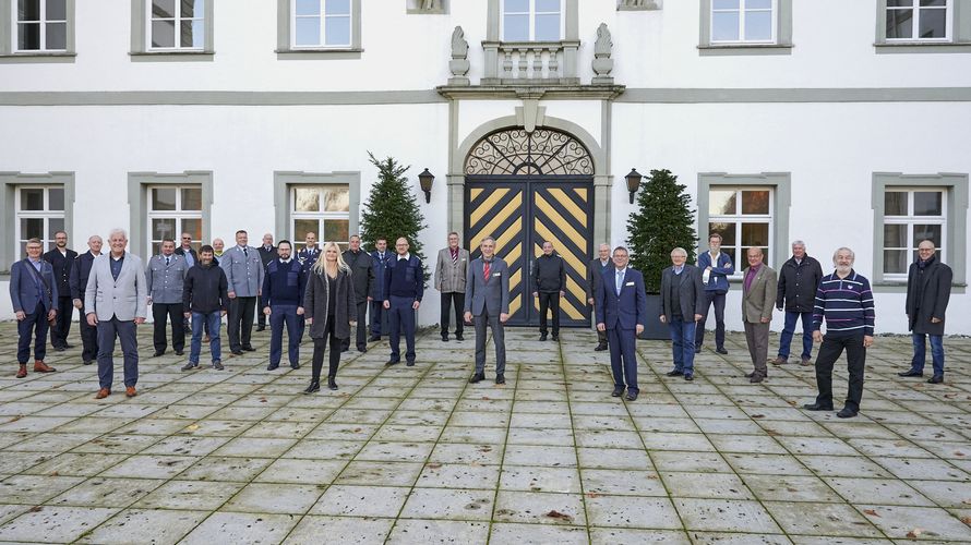 Delegierte der 26 Kameradschaften des Bezirks mit Gästen der Tagung. Foto: DBwV/Ingo Kaminsky