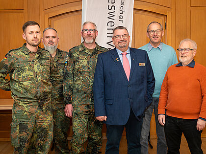 Das neue Vorstandsteam der StoKa Kaufbeuren unter Führung erfahrener Mandatsträger plant motiviert das Jubiläum „70 Jahre DBwV“ und den zweiten Veteranentag. Foto: Philipp Radetzki