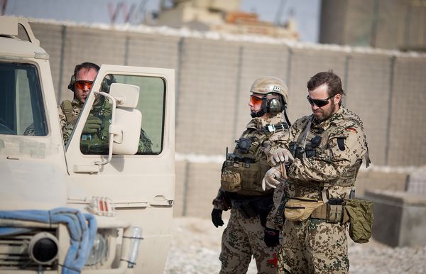 Deutsche Soldaten im Camp Shaheen, in dem afghanische Kräfte ausgebildet werden. Ein kurzfristiger Stopp der Auslandseinsätze durch Nichtverlängerung der Mandate wäre unverantwortlich, sagt der Bundesvorsitzende Oberstleutnant André Wüstner. Foto: dpa