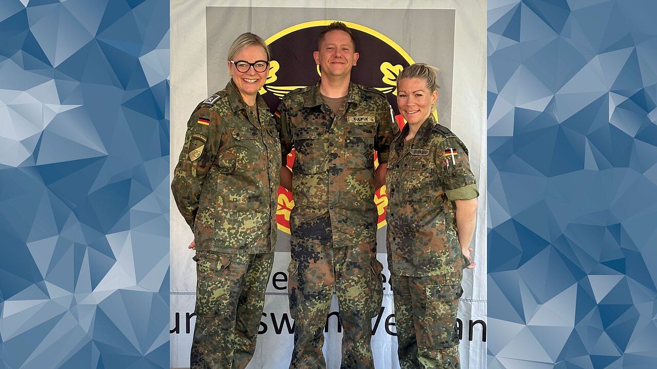 Hauptfeldwebel Romy Otto (Schriftführerin, von links), Hauptfeldwebel Markus Kuckuk (Vorsitzender) und Stabsunteroffizier Merle Bormann (Stellvertretende Vorsitzende). Foto: DBwV