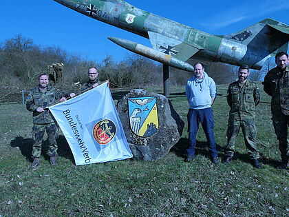 Führungswechsel bei der TruKa: StFw Stefan Riep, OFw Marvin Wierzbicki (neu gewählter Vorsitzender), AN Luca Wiehe (stellv. Vorsitzender), OFw Patrick Glaubitz (Schriftführer) und HptFw Julian Kolk (Beisitzer). Foto: Kowalsk