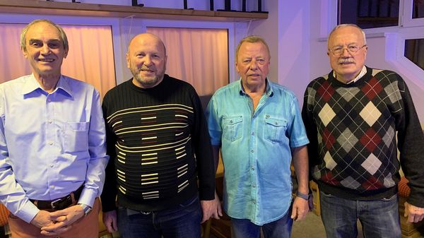 Teile des neuen Vorstands nach der Wahl: Major a.D. Klaus Hörold, Hauptfeldwebel a.D. Günter Richter, Stabsfeldwebel a.D. Iwan Steer und Major a.D. Werner Heyne (v.l.n.r.). Foto: Iwan Steer