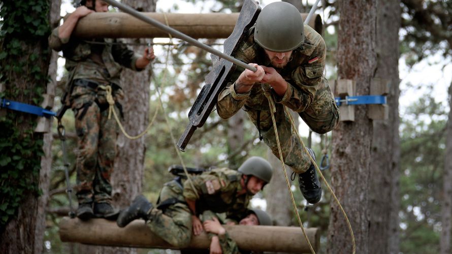 Die Forderungen im Bereich Fitness wurden zuletzt spürbar an den Einsatzrealitäten angepasst Foto: Bundeswehr