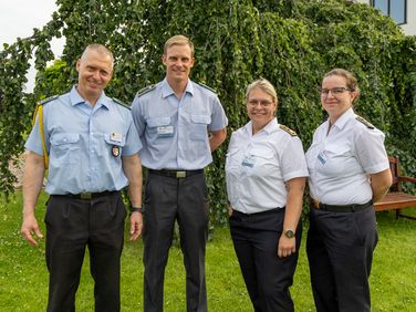 Oberstabsfeldwebel Gerald Hinz, Hauptfeldwebel Niklas Olhöft, Hauptbootsmann Regina Stern und Hauptbootsmann Dörte Ströer nahmen als Delegierte an der Landesversammlung Ost teil. Foto: DBwV/Sarina Flachsmeier