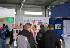 Viele Teilnehmer informierten sich am Stand des DBwV. Foto: OTL Sirko Bednarski