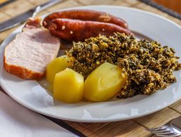 Grillen und Grünkohlessen rundete die Mitgliederversammlung der KERH Wilhelmshaven ab. (Symbolbild) Foto: pixabay