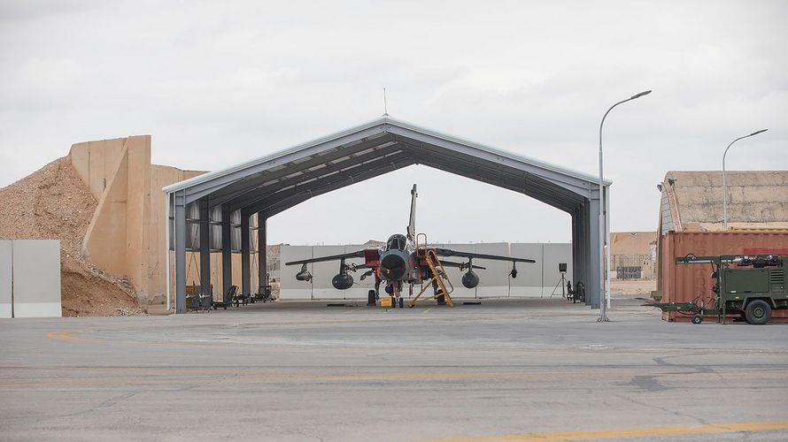 Ein deutscher "Tornado"-Aufklärungsjet auf der jordanischen Luftwaffenbasis Al-Asrak. Foto: dpa