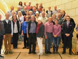 Im Machtzentrum ihres Bundeslandes: Die Angehörigen der KERH Aachen besuchten den Landtag von Nordrhein-Westfalen. Foto: Hauptmann a.D. K. Gidde