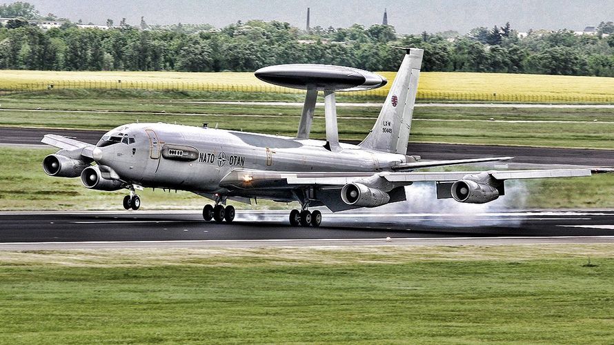 Boeing E-3A Sentry AWACS (Airborne Warning and Control System), fliegende Aufklärungs- und Leitzentrale. Foto: Bundeswehr/Bannert