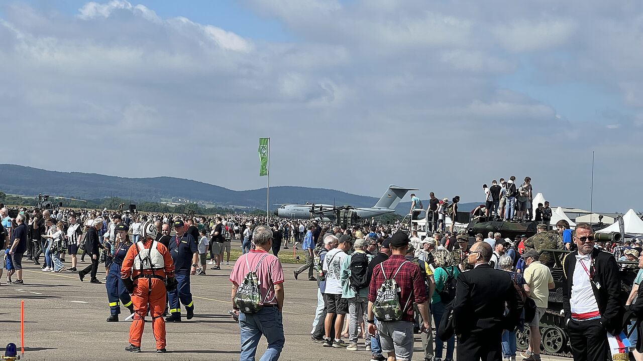 Der Andrang war groß beim Tag der Bundeswehr in Bückeburg. Foto: DBwV