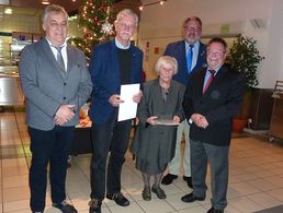 Ehrungen in Mainz: Hubert Rinnert und Helga Lembach (mittig) gemeinsam mit Bernhard Knopf,  Ernst Wendland und Rudolf Burg. Foto: Peter Tanaskowitsch