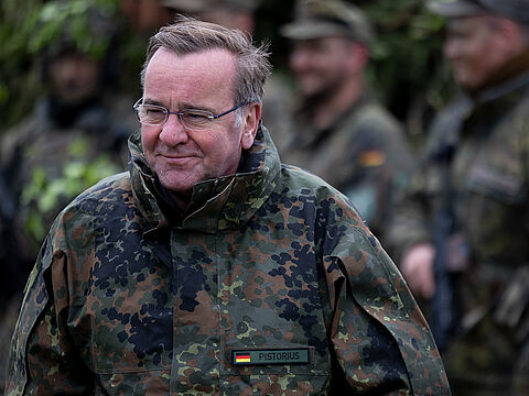 Verteidigungsminister Boris Pistorius zu Besuch auf dem Truppenübungsplatz in Hammelburg im Mai 2023. Foto: DBwV/ Yann Bombeke 