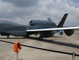 Der imposante "Euro Hawk" kommt demnächst ins Luftwaffenmuseum nach Berlin-Gatow. Foto: Rekke