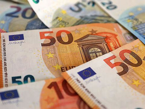 Tarifverhandlungen vertagt: Im März geht es weiter. Symbolfoto: picture alliance / pressefoto_korb | Micha Korb