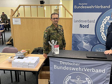 v.l.: Schöpper und Meier. Foto: DBwV/LV Nord