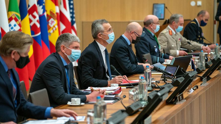 Noch keine Entscheidung: Die Nato fordert, dass die Taliban die Gewalt in Afghanistan reduzieren, bevor ein Abzugstermin festgelegt wird. Foto: Nato