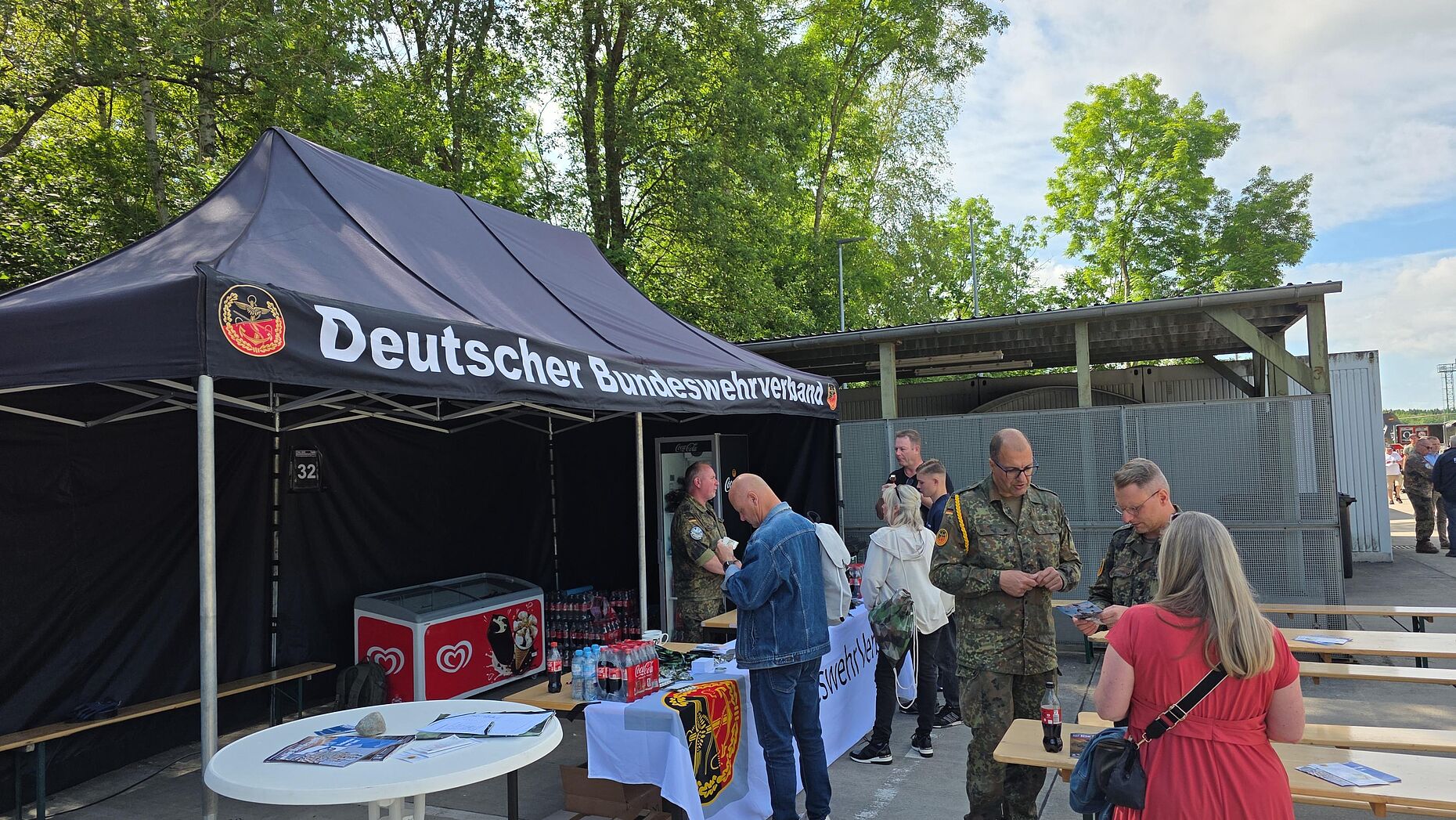 Die StOKa Laage war im einem Stand beim Tag der Bundeswehr vertreten. Foto: DBwV