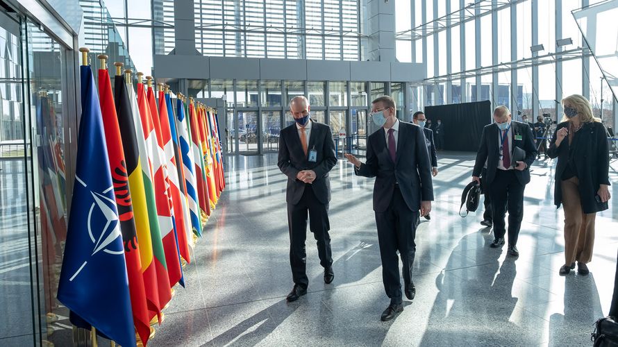 Im Nato-Hauptquartier in Brüssel berieten die Außenminister der Bündnisstaaten über den Umgang mit Russland. Foto: Nato