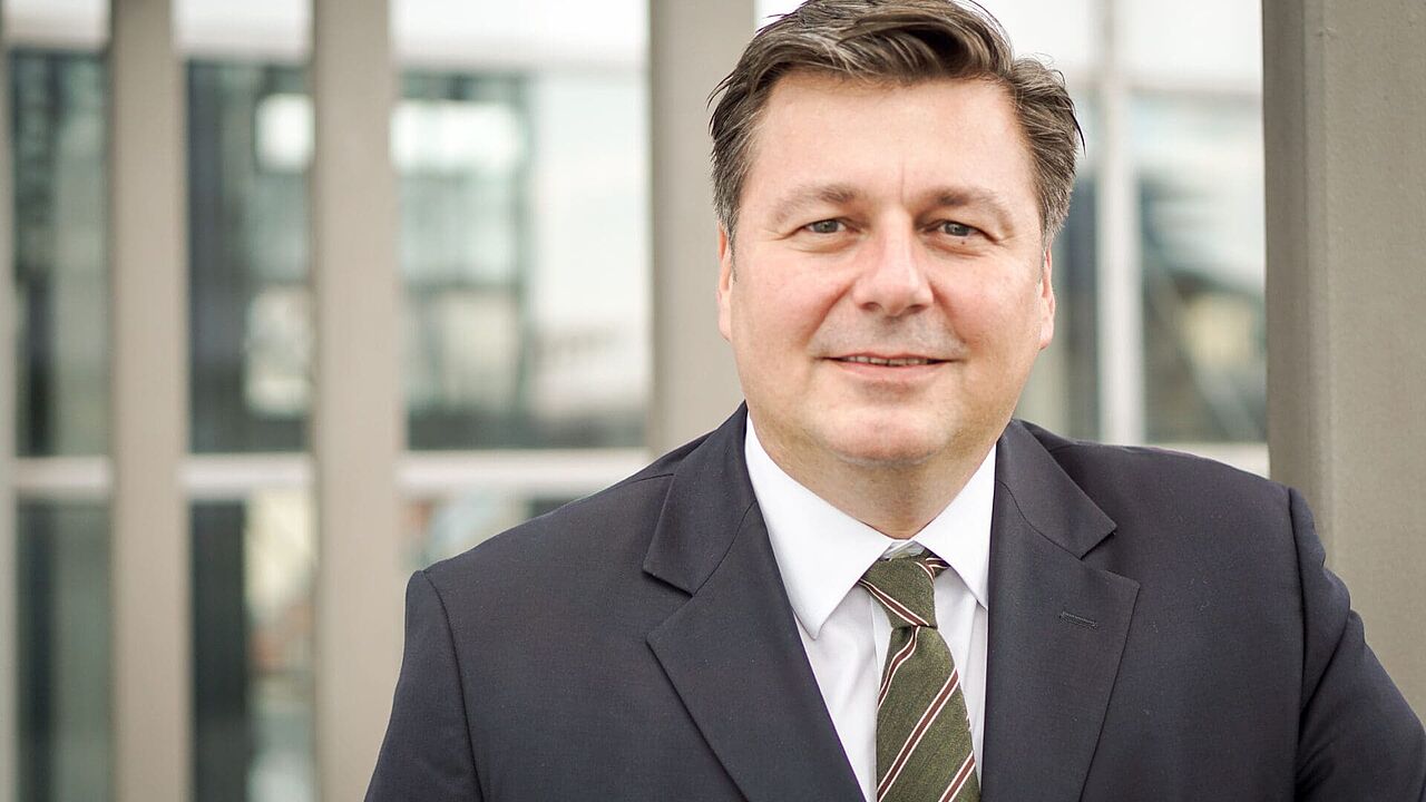 Berlins Innensenator Andreas Geisel lobte die Arbeit von Hilfsorganisationen, insbesondere aber auch der Bundeswehr bei der Bewältigung der Corona-Pandemie. Foto: SPD Berlin