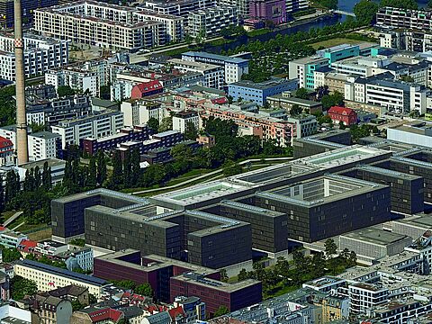 Das Bundesverwaltungsgericht musste sich mit einer Klage gegen die Auswahlpraxis des Bundesnachrichtendienstes – hier ein Luftbild des Gebäudes in Berlin – beschäftigen. Foto: picture alliance/ZB/euroluftbild.de/Robert Grahn