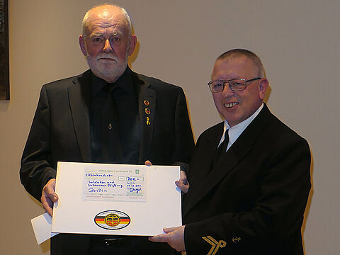 In Wilhelmshaven: Detlef Dreyer (l.) und Rudi Haardt. Foto: DBwV