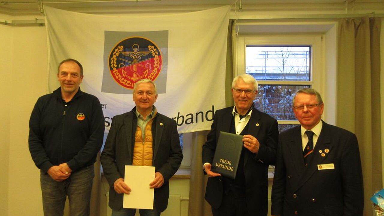 Bei der Mitgliederversammlung der KERH Kiel Süd (v.l.n.r.): Dirk Sommer, Peter Urban, Norbert Baier und Reinhard Patzlaff. Foto: LV Nord