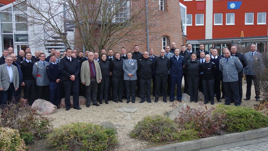 Das obligatorische Gruppenfoto als Erinnerung an die Tagung war auch in diesem Jahr fester Bestandteil des Programms. Foto: Peter Götze