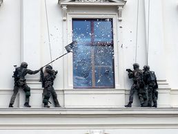Soldaten des Kommandos Spezialkräfte bei einer Übung in Dresden. Foto: DBwV/Gunnar Kruse