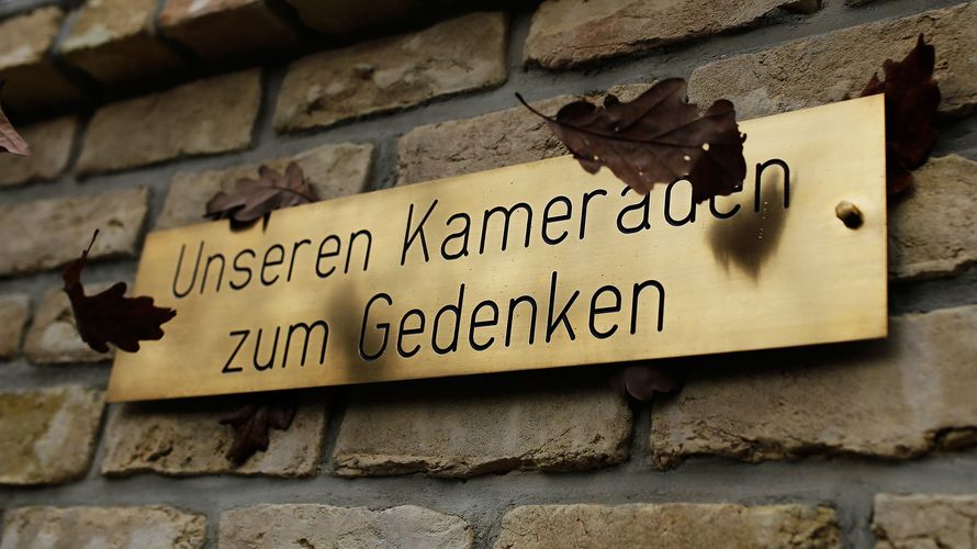 Der Ehrenhain von Kundus wurde im Wald der Erinnerung in Schwielowsee bei Potsdam wieder aufgebaut. Dort wird auch an Mischa Meier erinnert. Foto: Bundeswehr/Marc Tessensohn