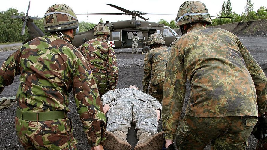 Multinationale Sanitätsübung in Hamm: Europa muss auch in Sicherheitsfragen weiter zusammenwachsen, meinen die Vertreter der meisten Parteien. Foto: Bundeswehr/Andrea Bienert