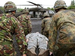 Multinationale Sanitätsübung in Hamm: Europa muss auch in Sicherheitsfragen weiter zusammenwachsen, meinen die Vertreter der meisten Parteien. Foto: Bundeswehr/Andrea Bienert