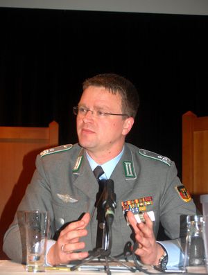 Oberstleutnant André Wüstner vertrat die Position des Deutschen BundeswehrVerbands. Foto: DBwV