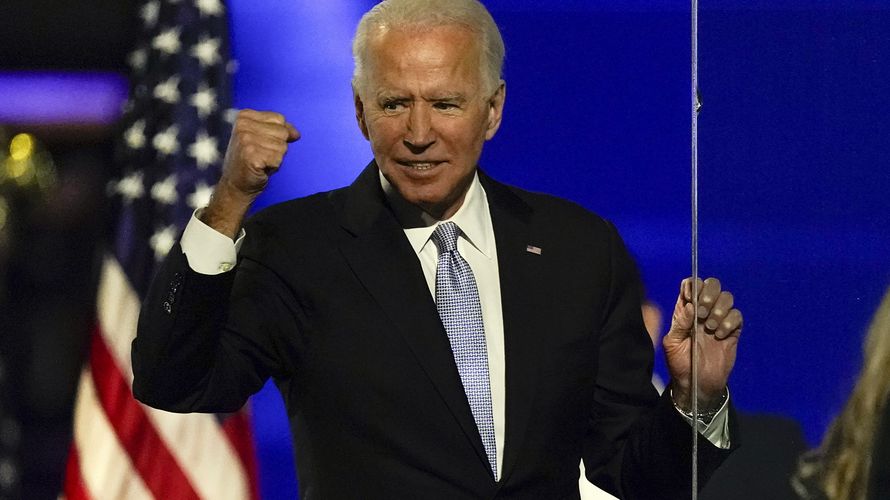 Joe Biden hat es geschafft: Er wird der nächste Präsident der USA. Viele Bündnispartner blicken nun einem Neuanfang in den Beziehungen entgegen. Foto: picture alliance / ASSOCIATED PRESS | Andrew Harnik